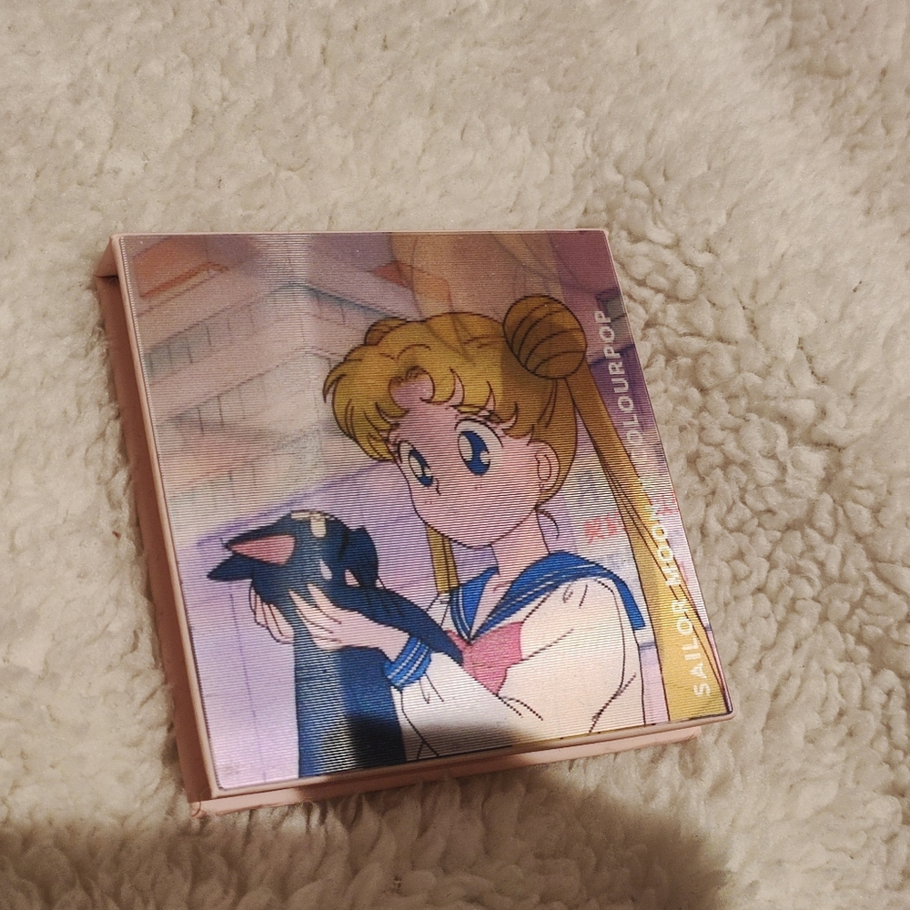 COLOURPOP x Sailormoon blush pallete